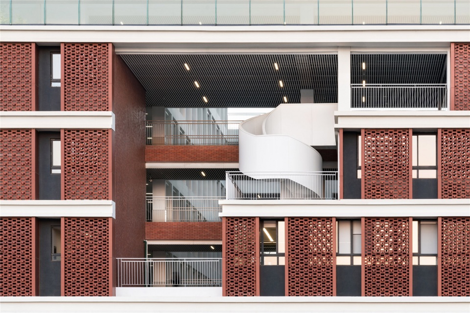 SMS Pingshan Innovation school China by CMAD Architects