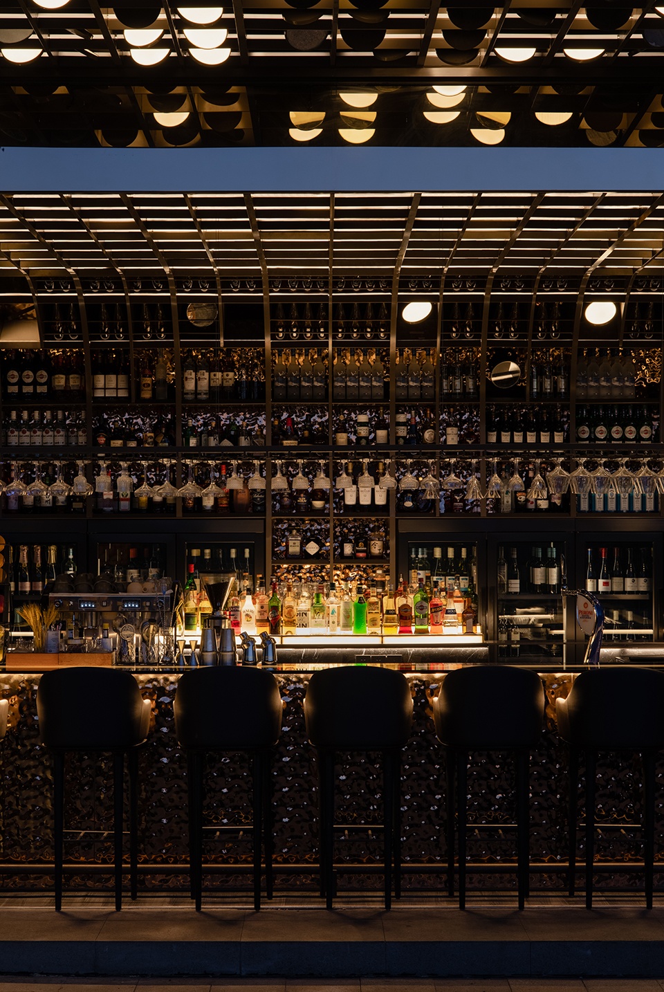 le coq wine bistro china by roomoo