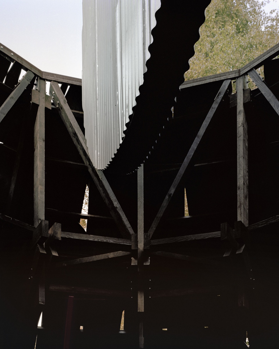 moon ra by leopold banchini architects