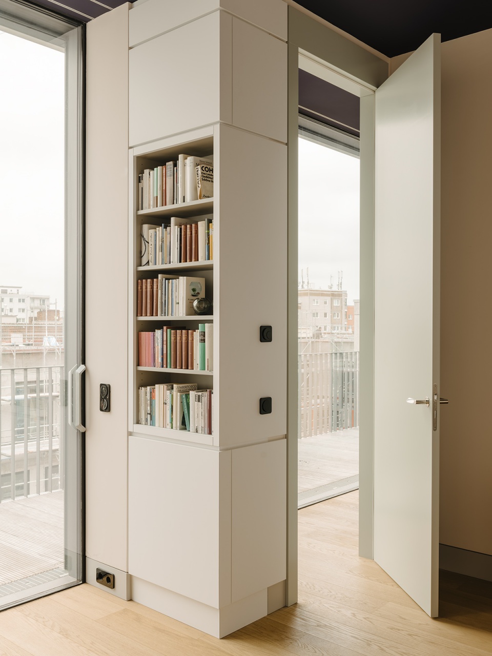 berliner penthouse by gisbert poppler