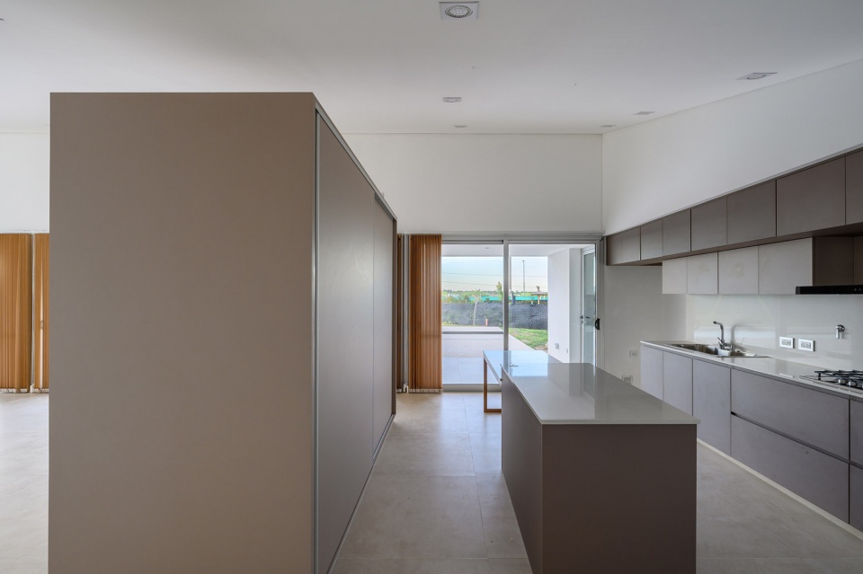 Genaro House by s estudio