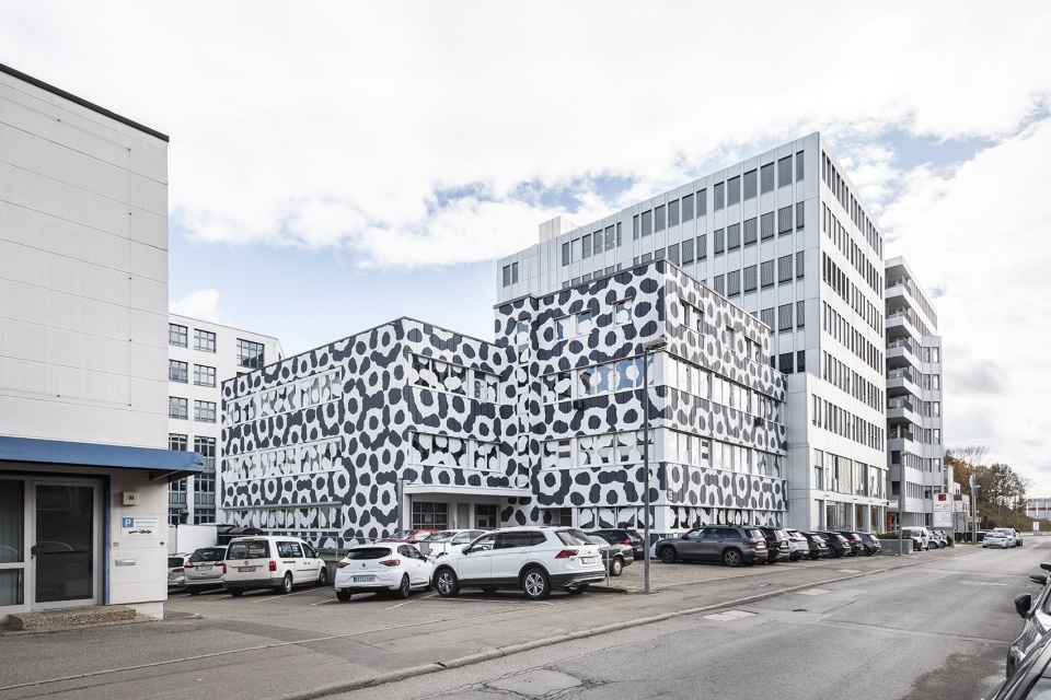 facade intervention of sw35 by j mayer h