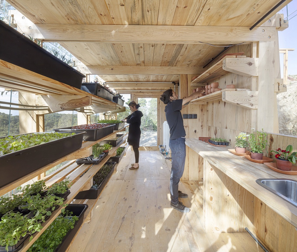 solar greenhouse by iaac