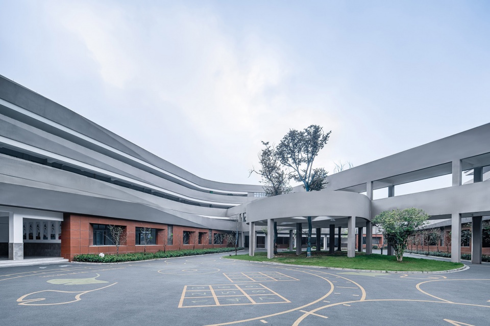 Southwest Elementary School China by MINAX Architects