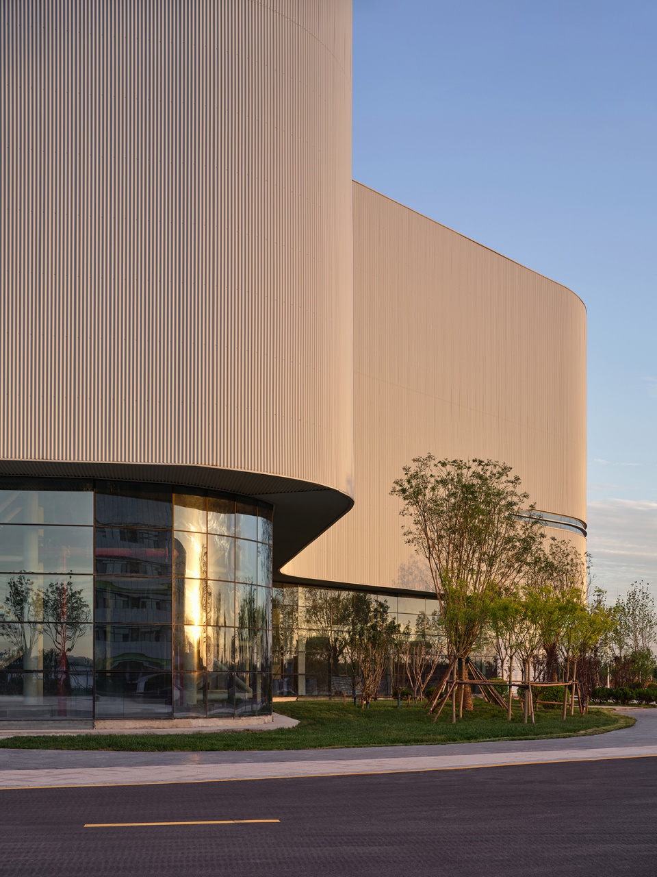 facade design of tianjin xiqing guangda waste to energy plant china by niyang atelier