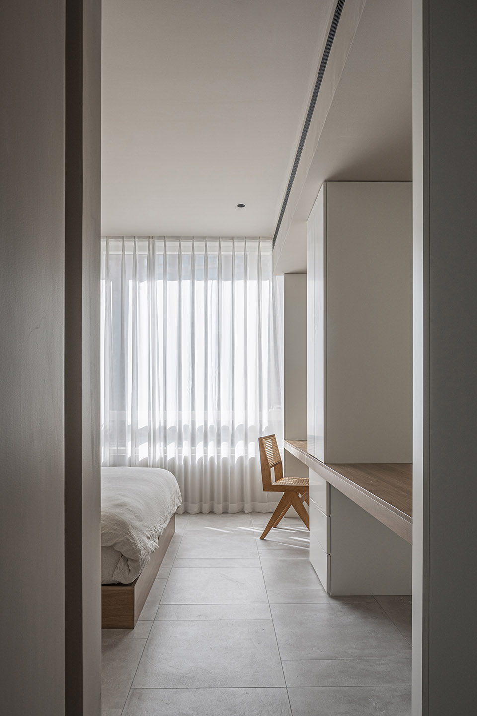 Chaoyang apartment China by Luo Xiuda