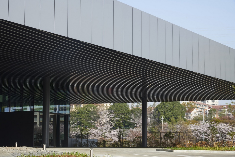 zenyaku kogyo rd center by nikken sekkei ltd