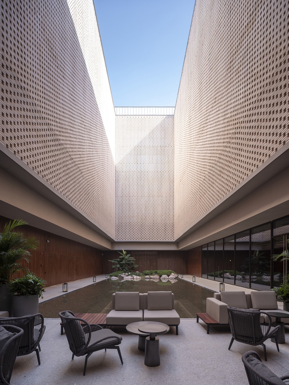 ceramic art avenue taoxichuan by david chipperfield architects