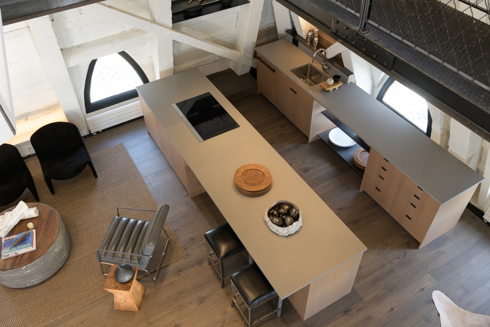 the penthouse at smith tower by graham baba architects