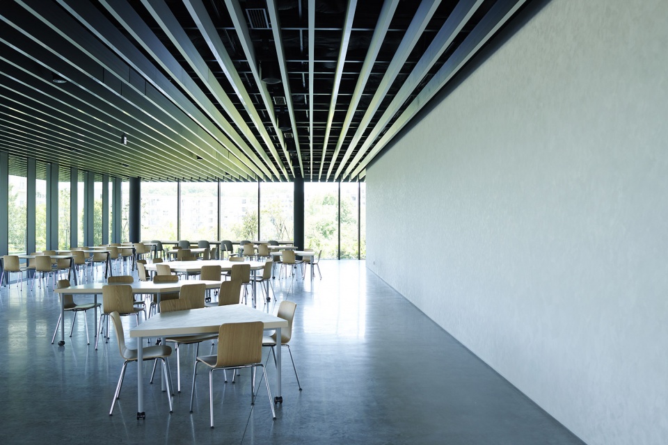 zenyaku kogyo rd center by nikken sekkei ltd