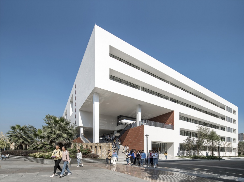 No.2 Laboratory Building of Chengdu Normal University China Southwest Architectural Design and Research Institute