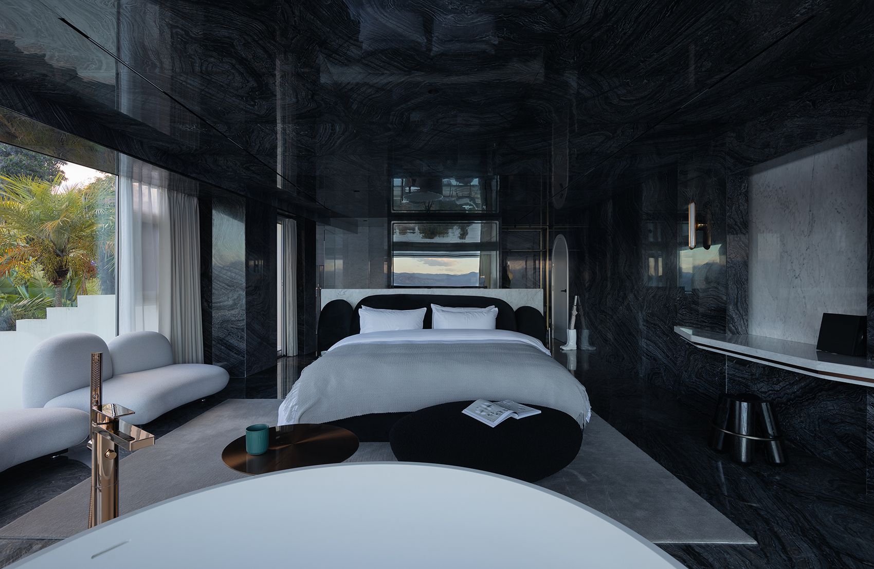 “Breath of the sea”: Dali QinglV-House Design, China by USUAL Studio ...