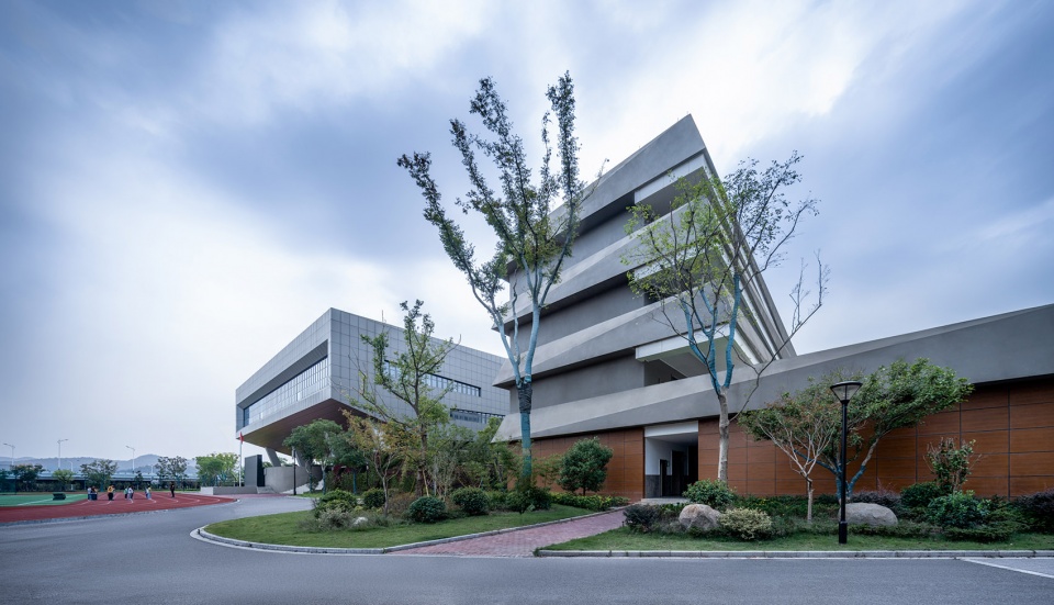Southwest Elementary School China by MINAX Architects