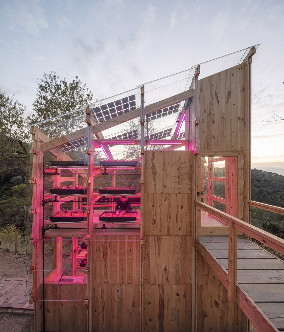 solar greenhouse by iaac