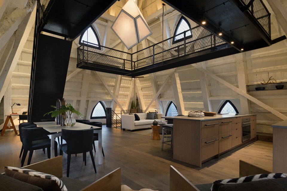 the penthouse at smith tower by graham baba architects
