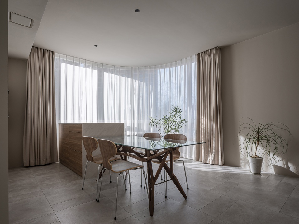 Chaoyang apartment China by Luo Xiuda