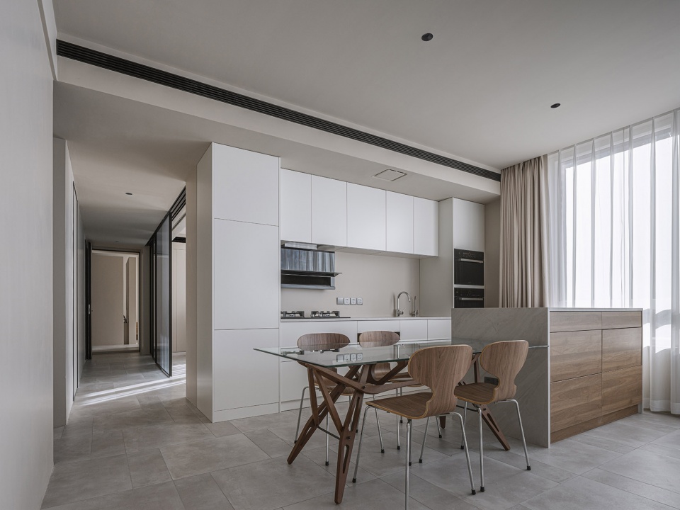 Chaoyang apartment China by Luo Xiuda