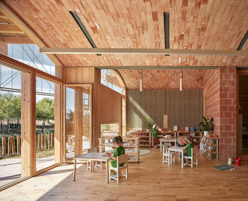 Imagine Montessori School Carmel Gradolií y Arturo Sanz