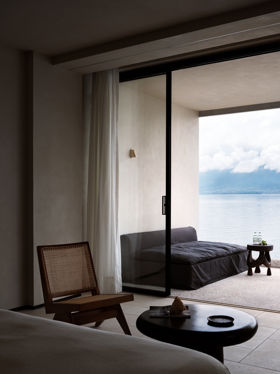the tree villa by the erhai lake china by fusion design