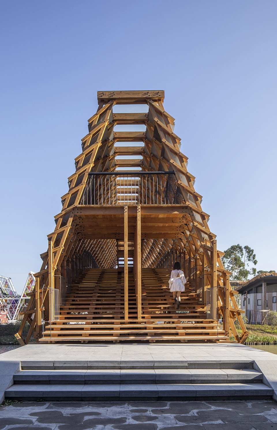 Timber Bridge in Gulou Waterfront LUO studio