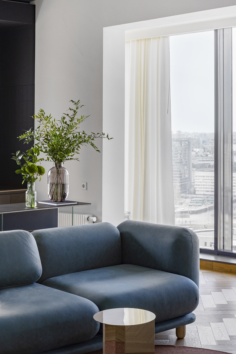 reflection apartment minsk by zrobim architects