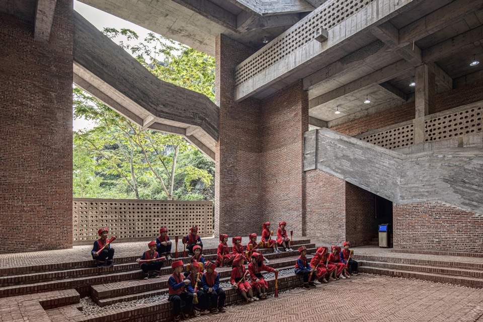 Cultural Service Center and LocalWorkshops of Ruyi Village Regional Studio