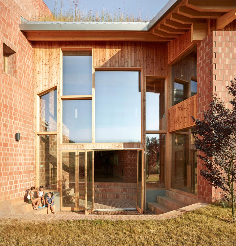 Imagine Montessori School Carmel Gradolií y Arturo Sanz