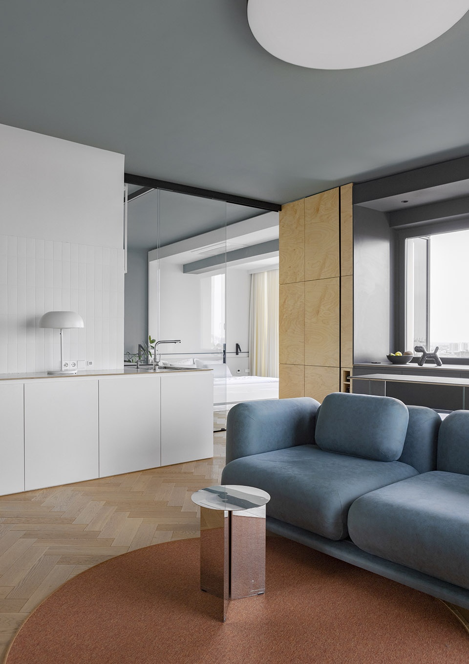 reflection apartment minsk by zrobim architects