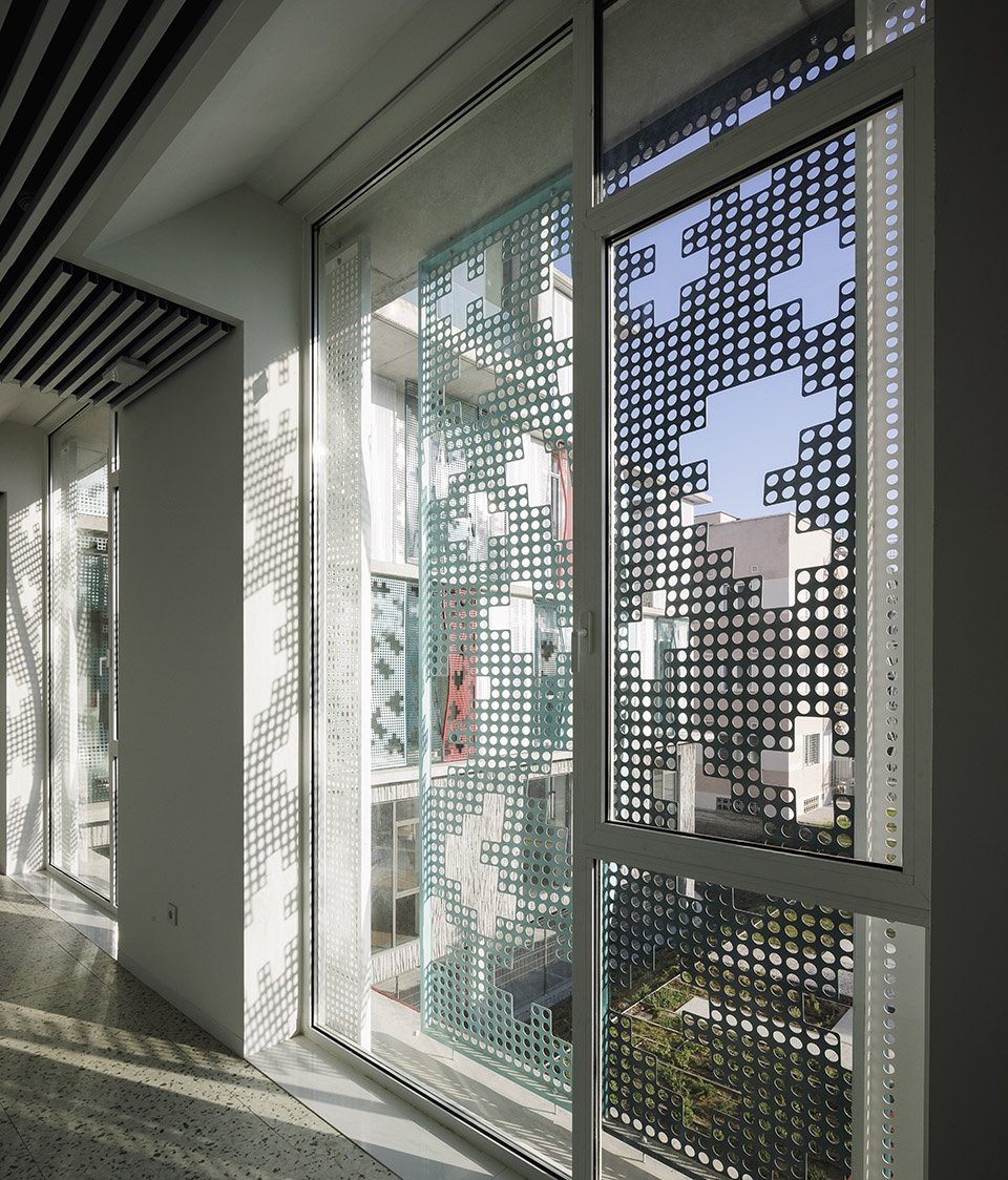 Provincial Office of the Red Cross in Malaga endosdedos architecture