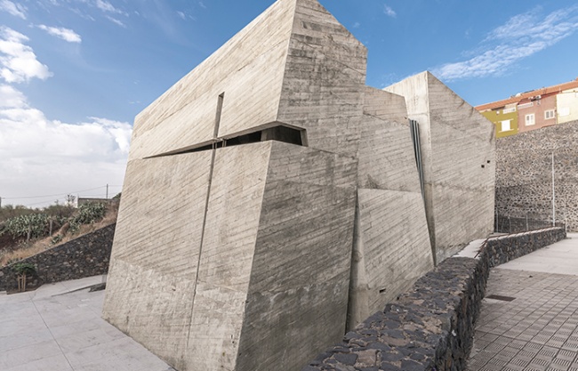 2024年神圣建筑国际大奖：圣救世主教堂与Las Chumberas社区中心，西班牙 / Fernando Menis Architects