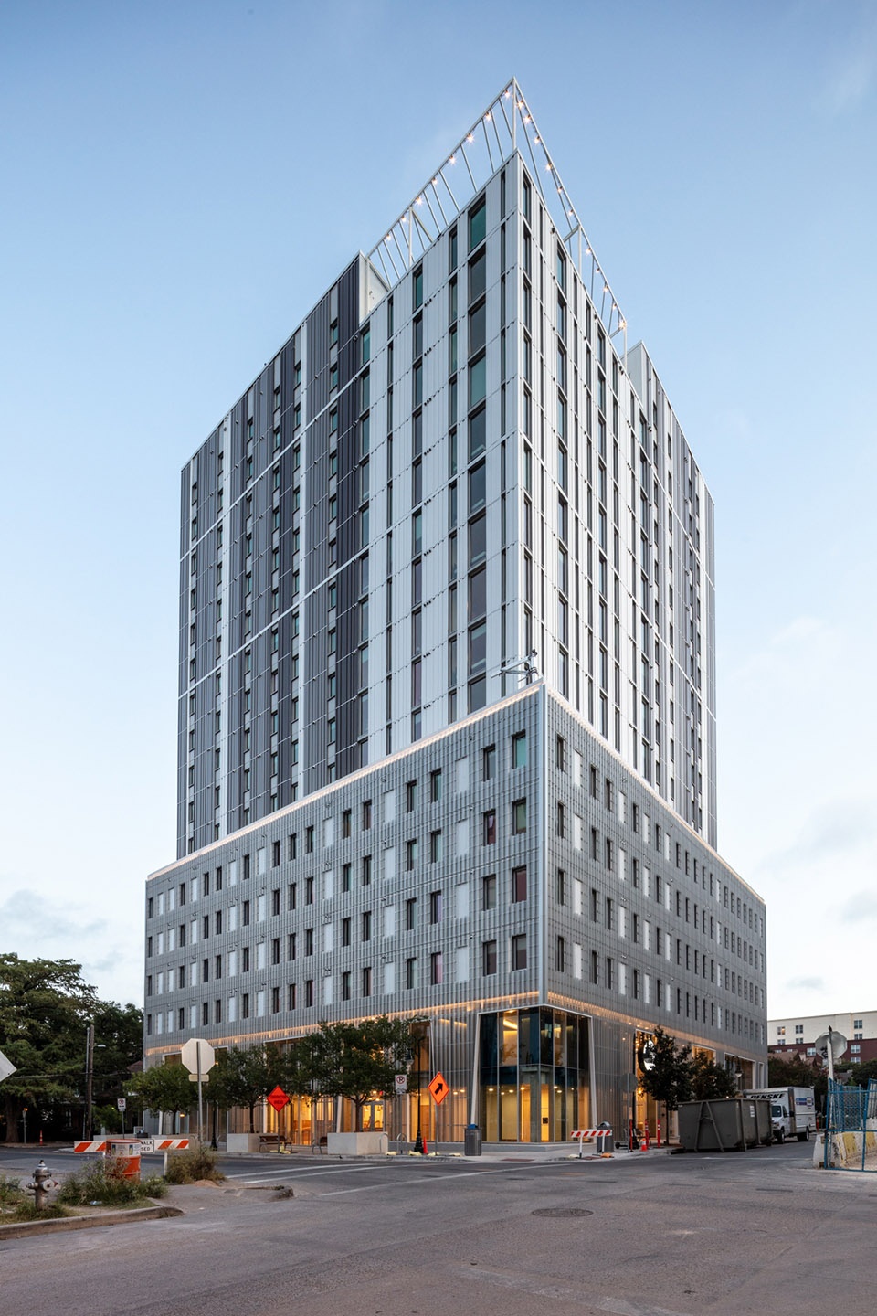 INSPIRE ON 22ND by Rhode Partners