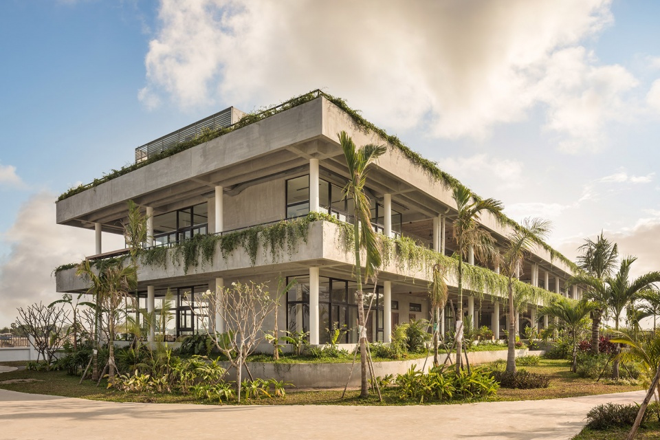 coconut club park cambodia by t3 architects
