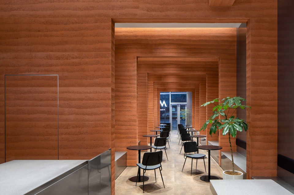 M Stand in Yifenghui Ningbo China by z15 studio