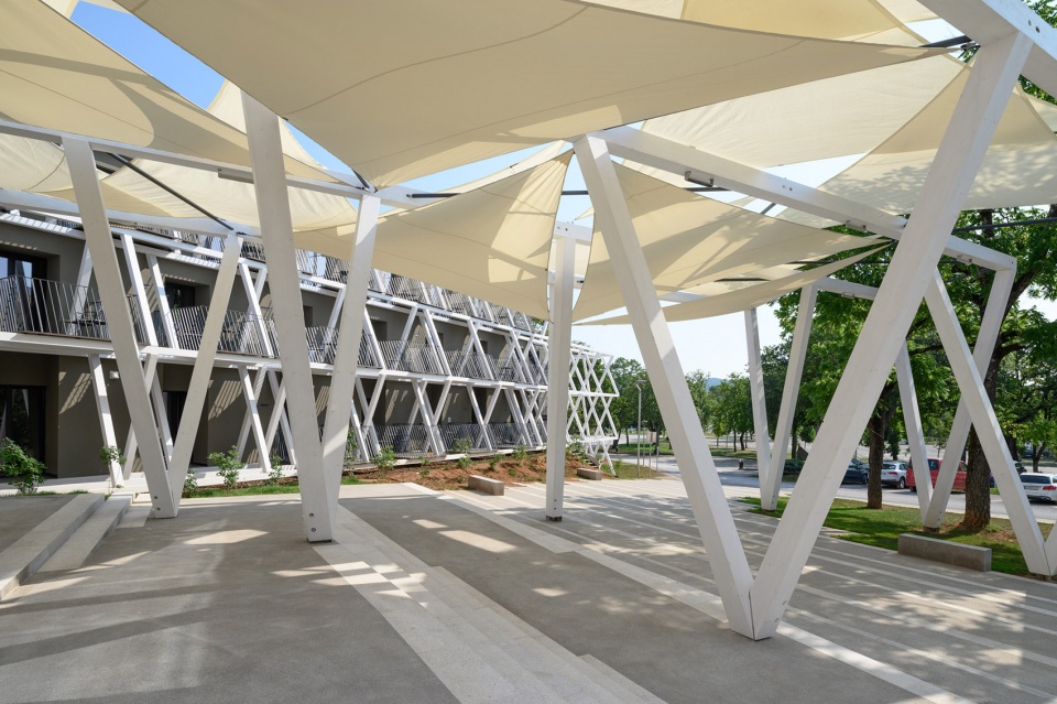 hotel maestoso by enota