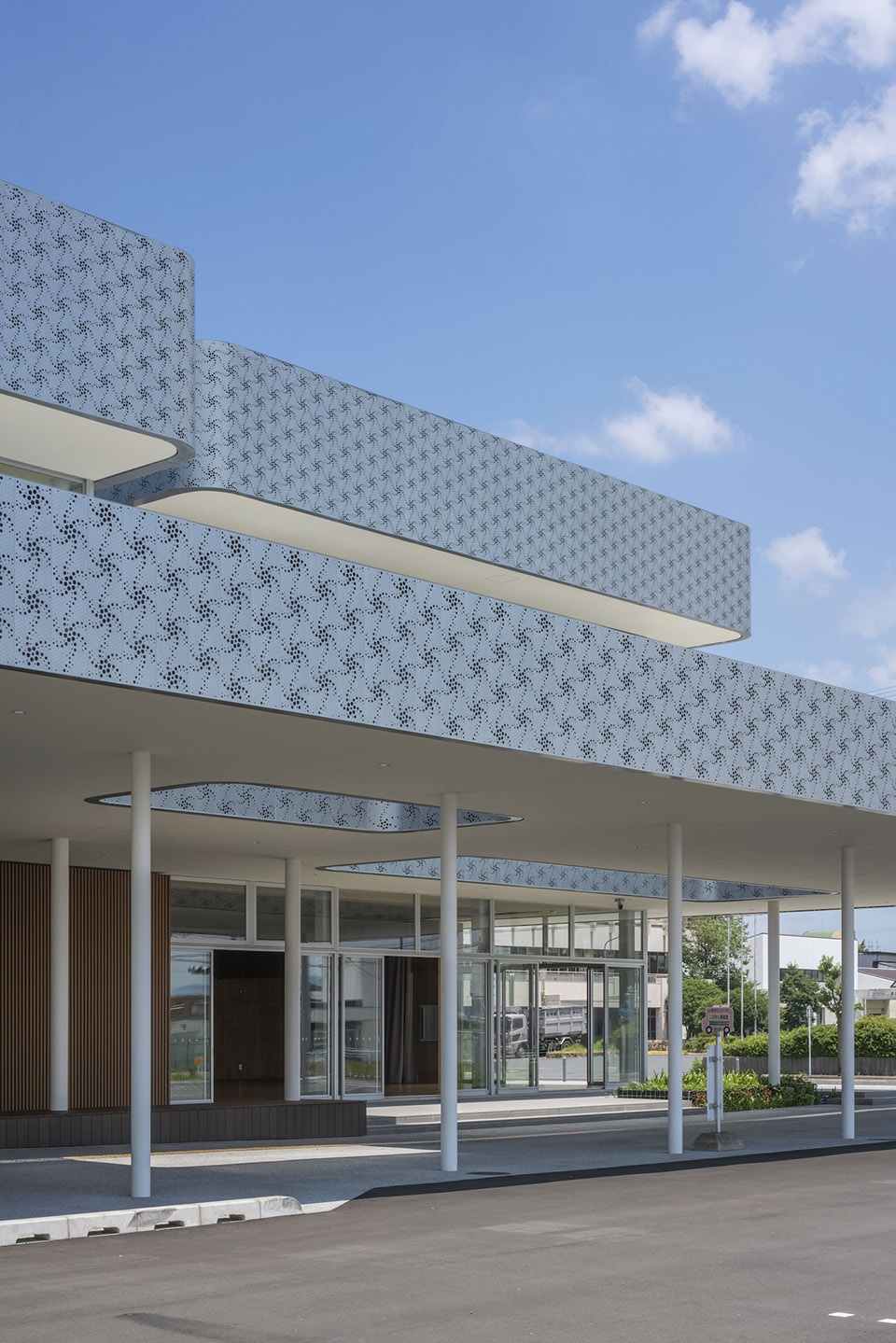 Kozakai Kifukan Community Center by Yasuyuki ITO C A Coelacanth and Associates