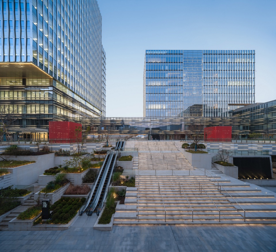 Shanghai Mangoohub China by Benoy