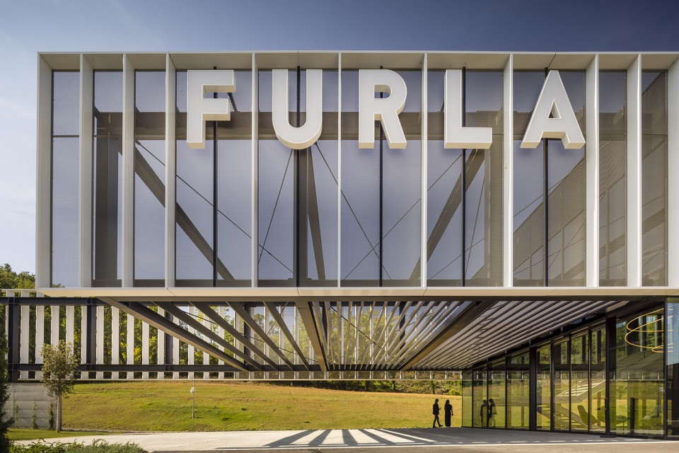Furla Headquarters Progetto Italia by GEZA Architettura