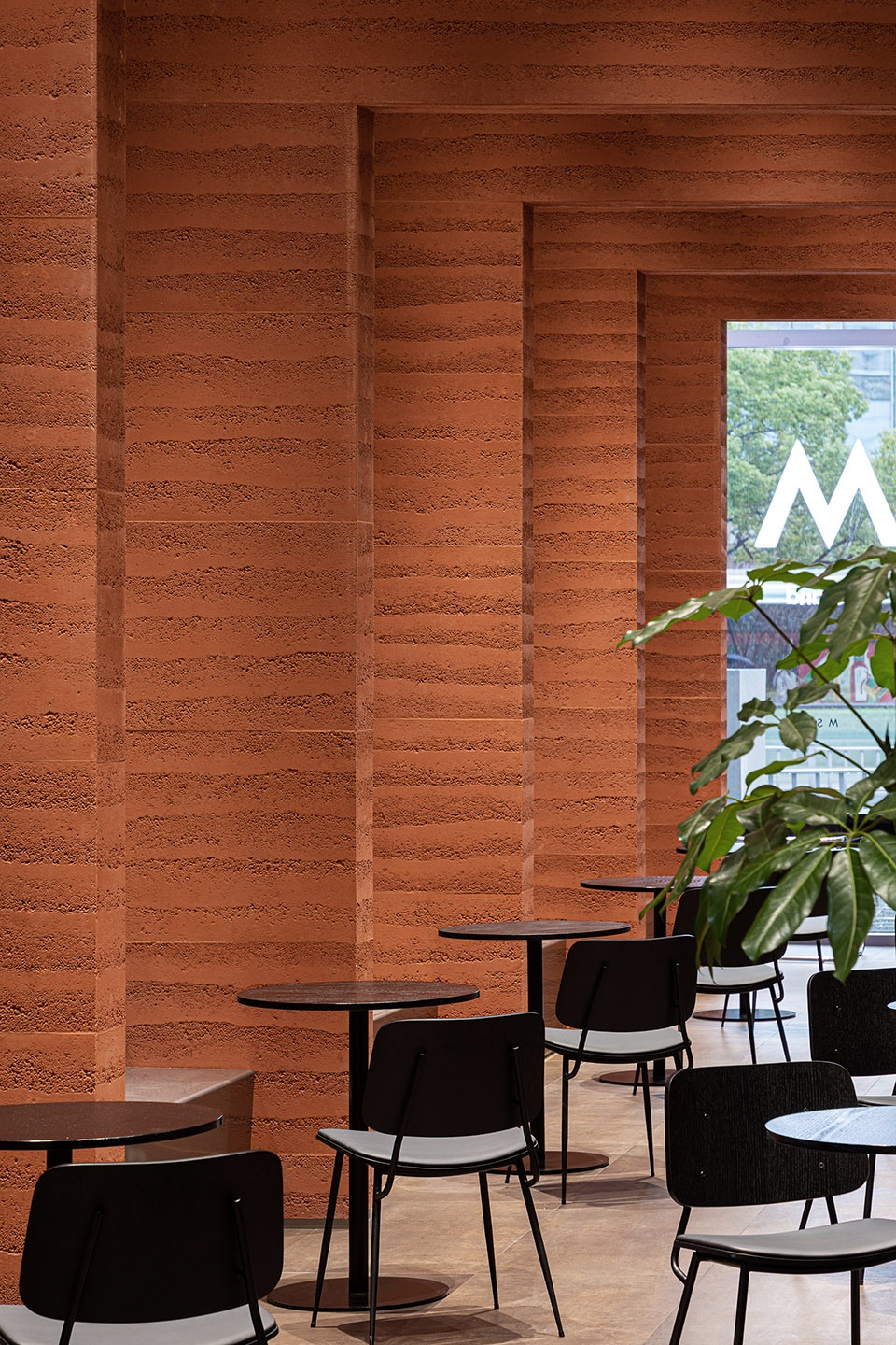 M Stand in Yifenghui Ningbo China by z15 studio