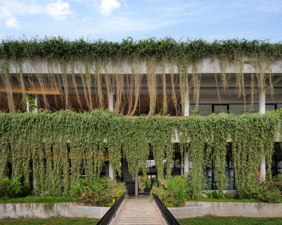 coconut club park cambodia by t3 architects