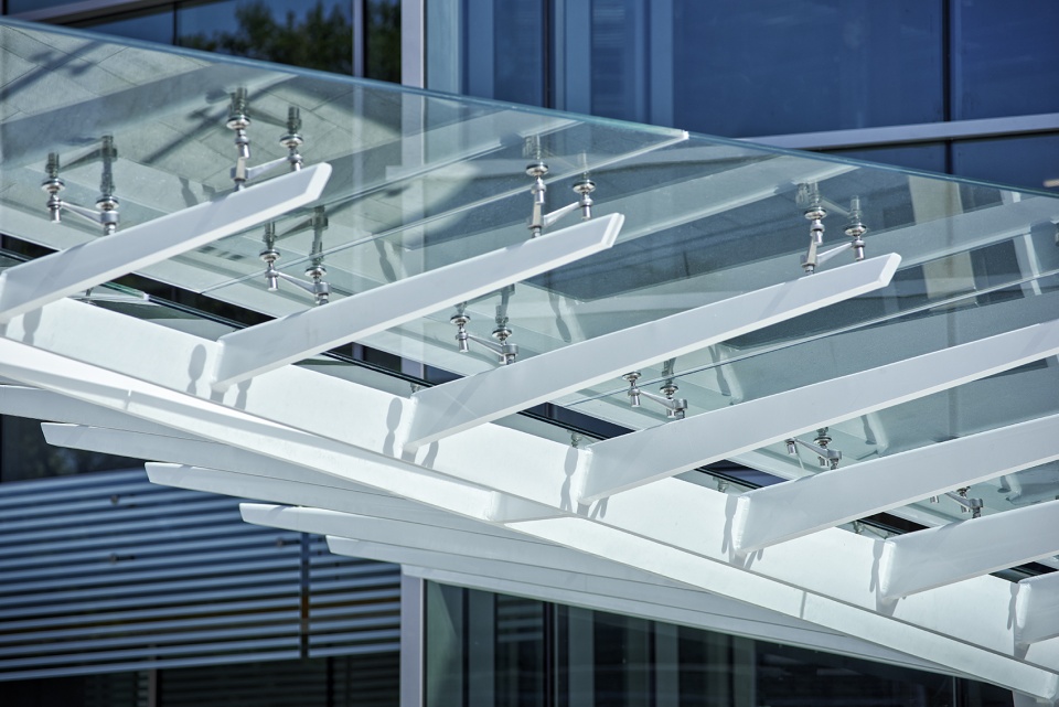folded wings by form4 architecture