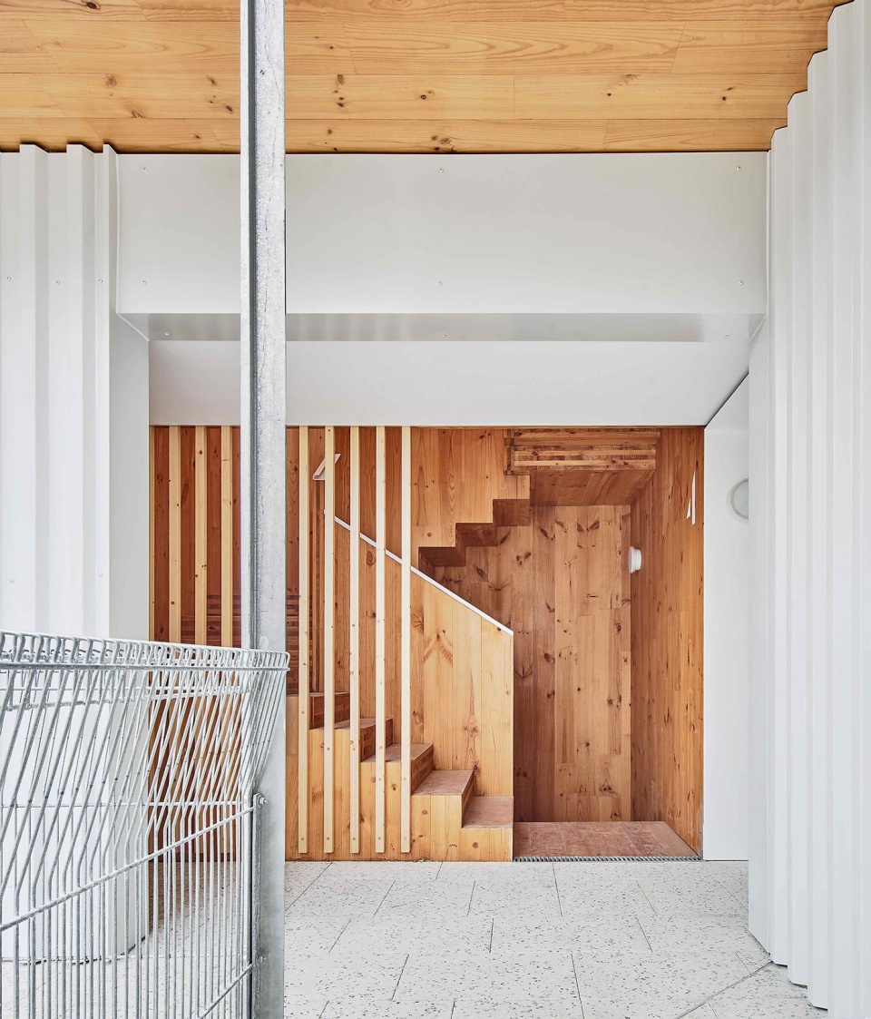85 Social Housing Units by peris toral arquitectes