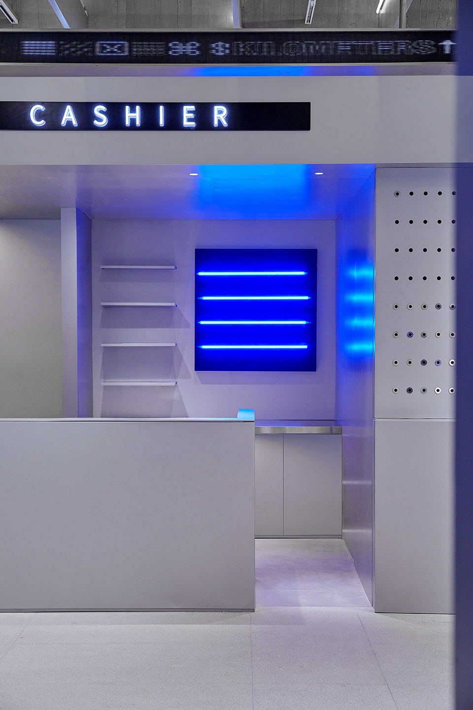KM COOL SPACE Flagship Store by Super Normal Design