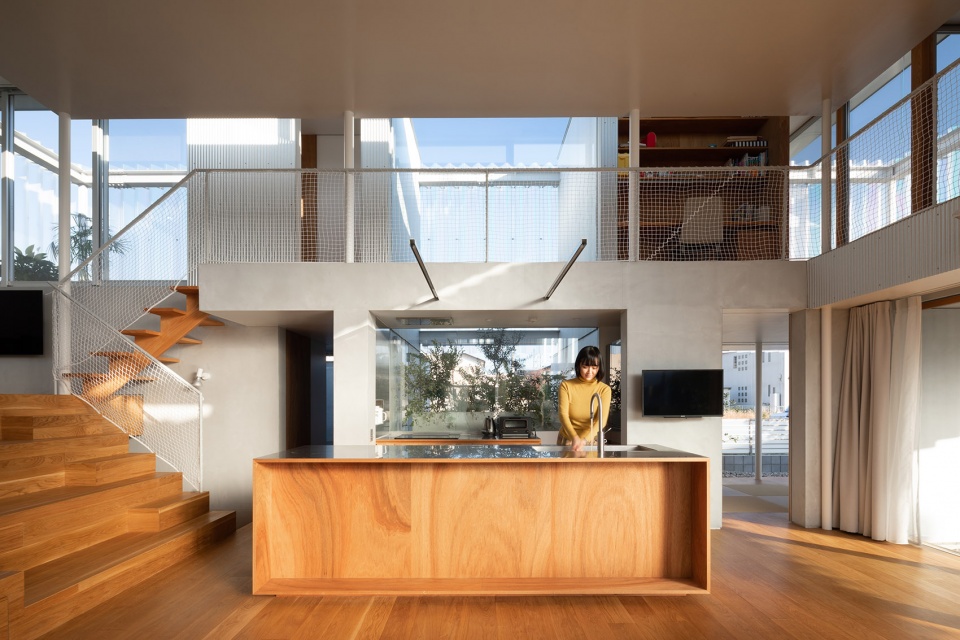 House in Yanakacho by KACH