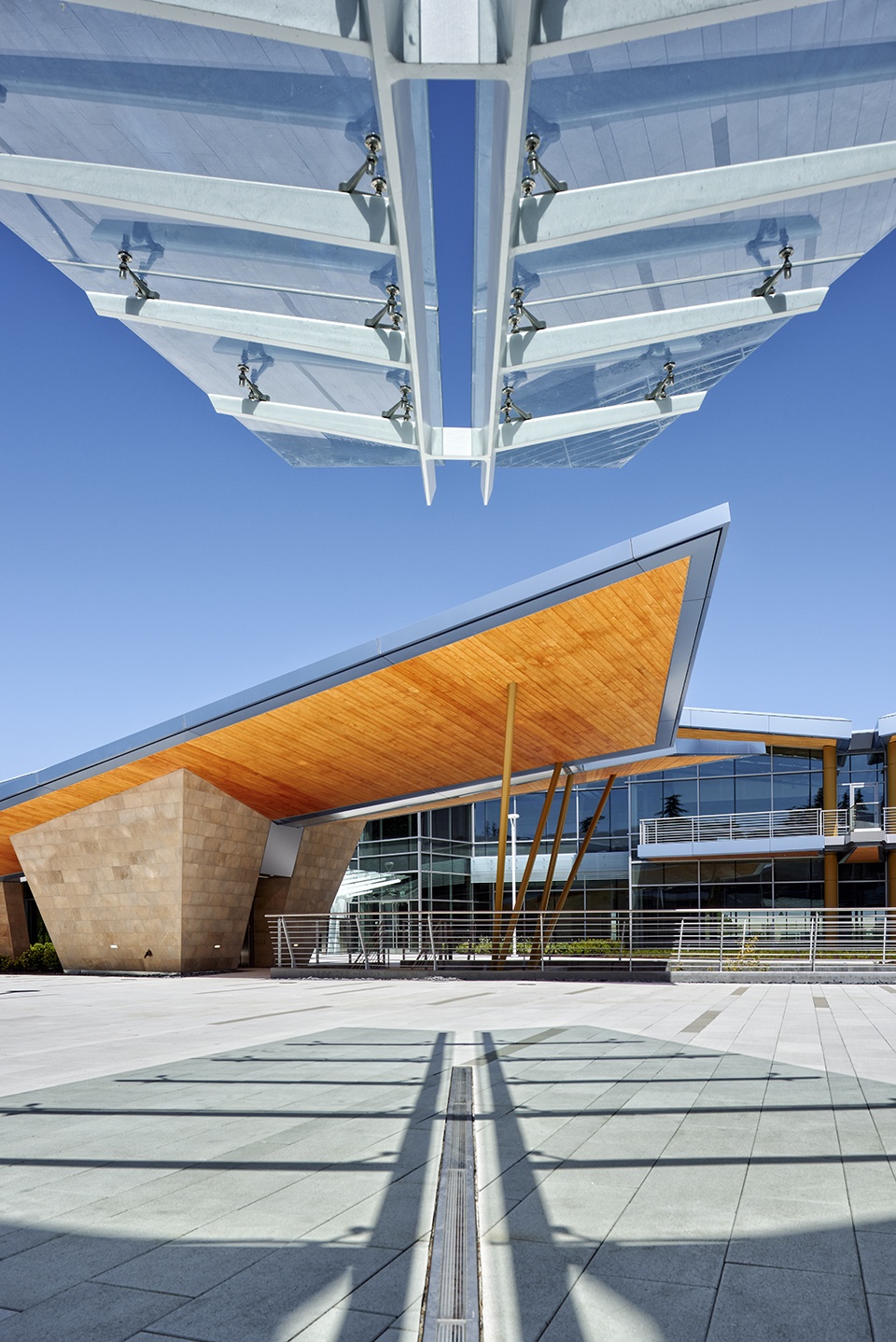 folded wings by form4 architecture