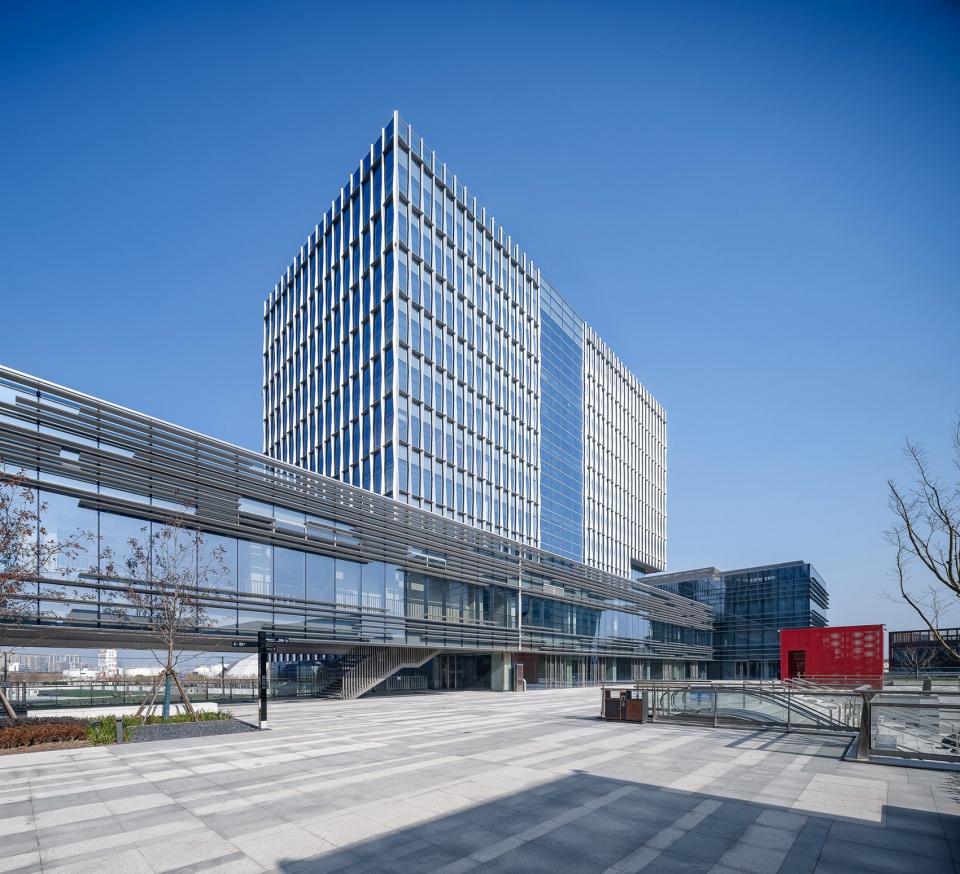 Shanghai Mangoohub China by Benoy