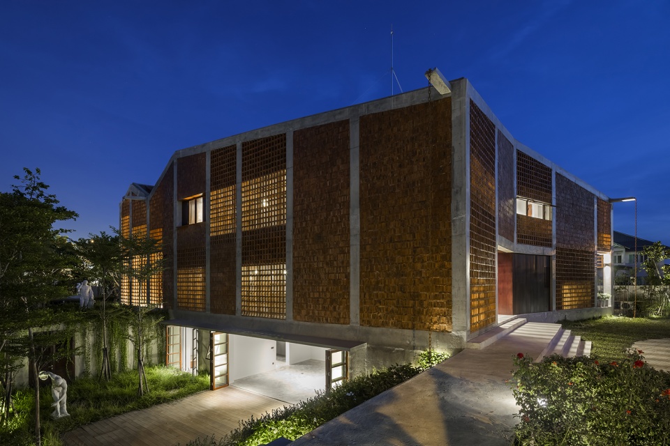 tropical chalet danang by g8a architecture