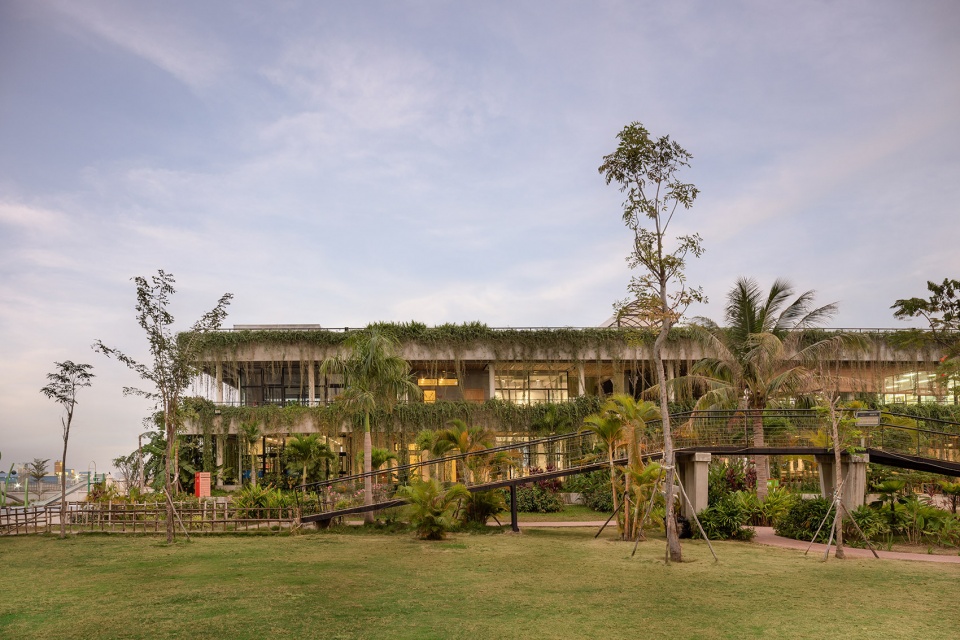 coconut club park cambodia by t3 architects