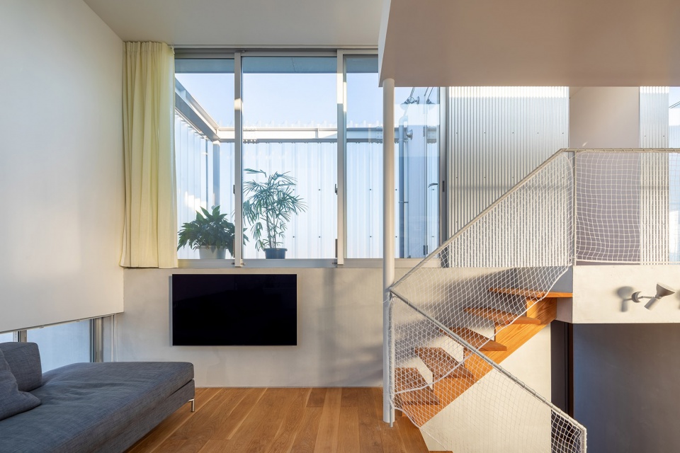 House in Yanakacho by KACH