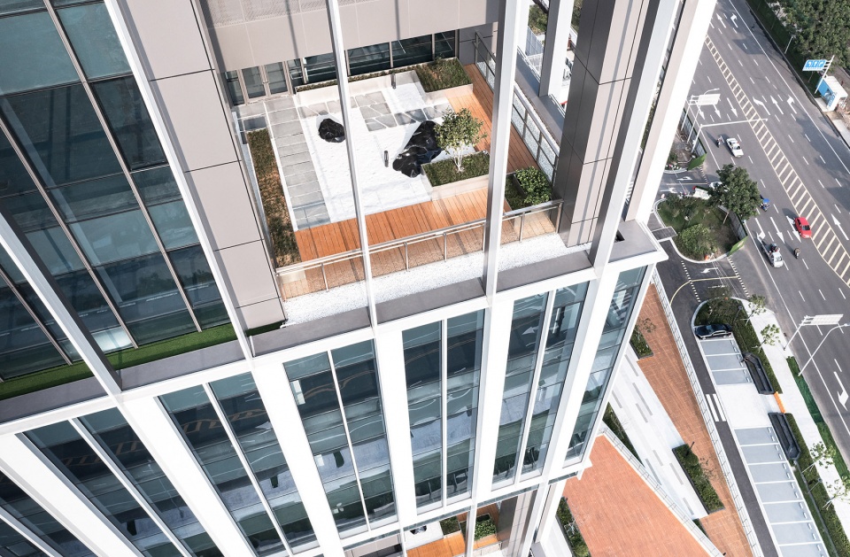 Lvchuang building China by GEN Architects