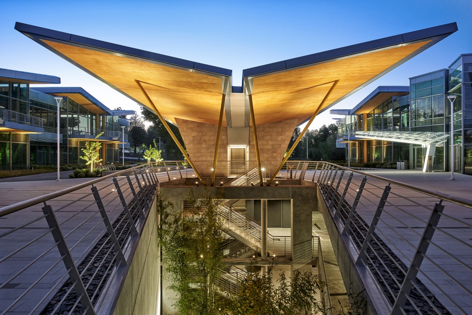 folded wings by form4 architecture